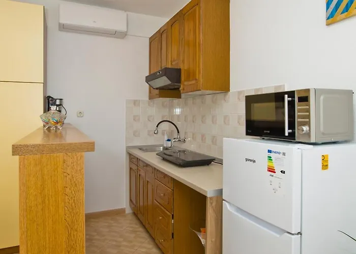 Matic Ograde * Hvar Town