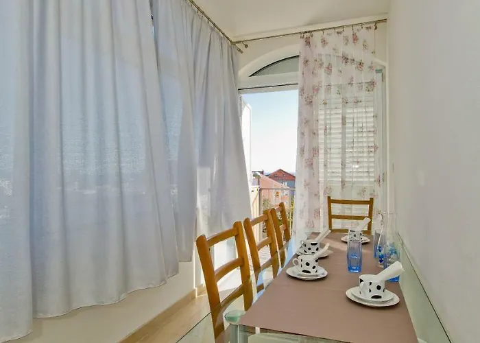 Matic Ograde Hvar Town